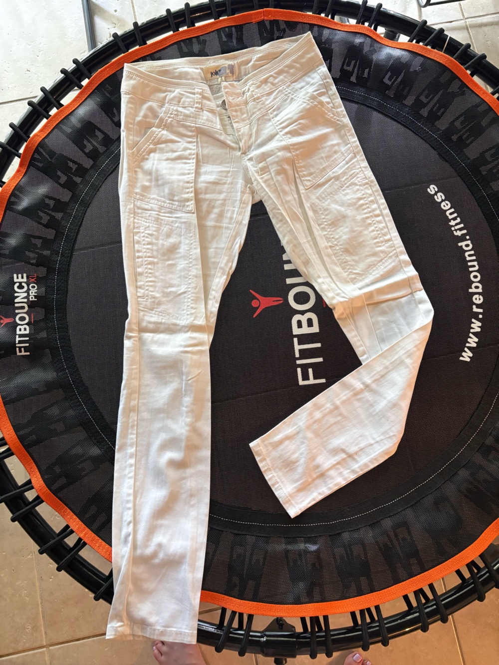 Jolt White Slim Women's Cotton Trousers - NWOT - size 5